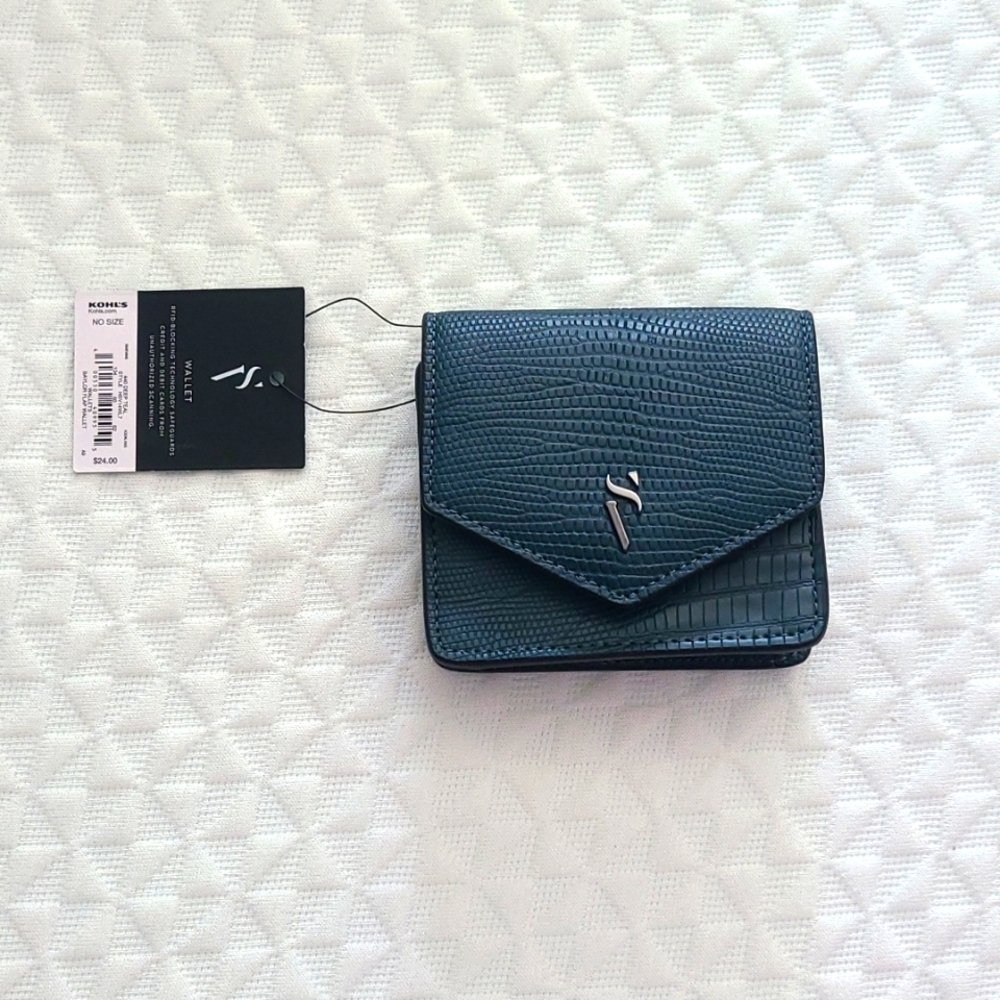 Vera Wang Wallett